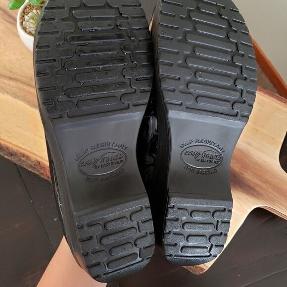Easy works by easy street  Women shoes sz 8.5 - Picture 6 of 6